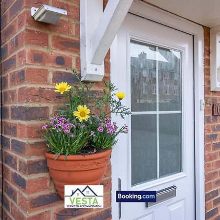 Three Bedroom Apartment By Vesta Serviced Accommodation & Short Lets Hatfield With Free Parking Hatfield (Hertfordshire) Exterior foto