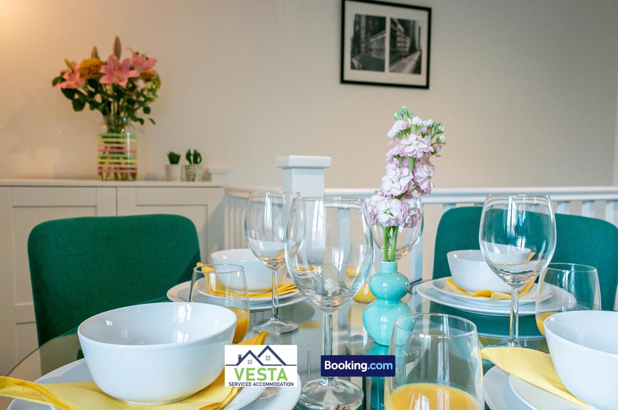 Three Bedroom Apartment By Vesta Serviced Accommodation & Short Lets Hatfield With Free Parking Hatfield (Hertfordshire) Exterior foto