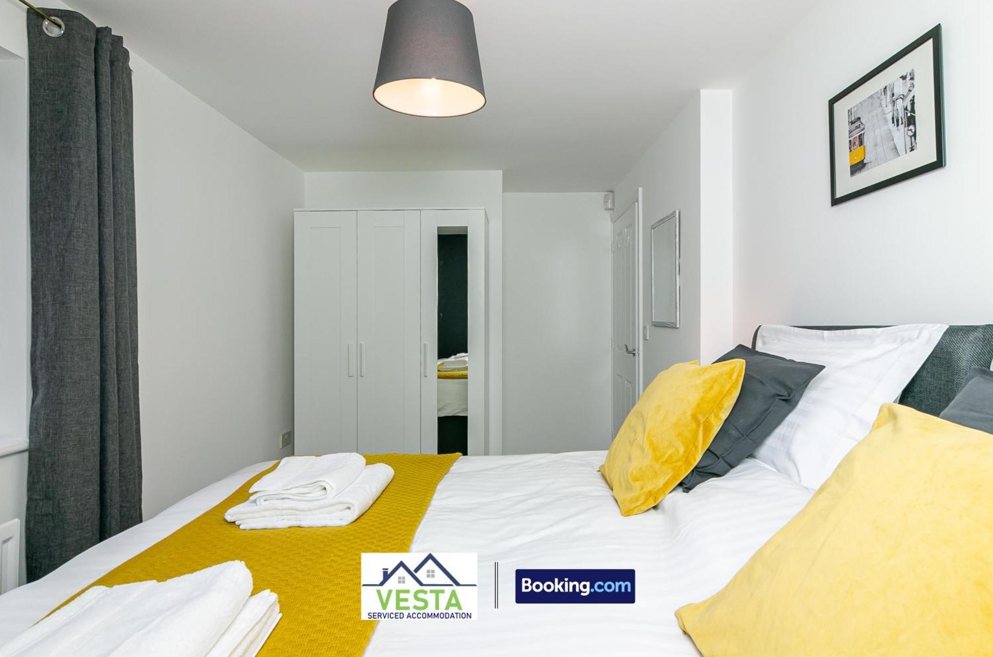 Three Bedroom Apartment By Vesta Serviced Accommodation & Short Lets Hatfield With Free Parking Hatfield (Hertfordshire) Exterior foto
